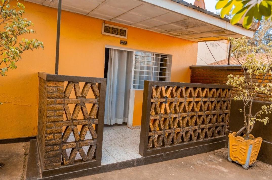 Auberge La Caverne Kigali Exterior foto